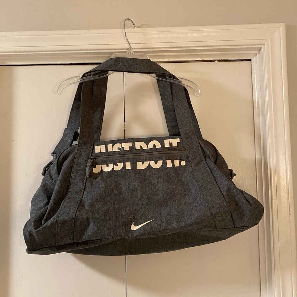 NIKE Duffle bag